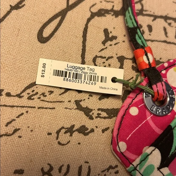 Vera Bradley Luggage Tag ID Badge Holder NWT Ziggy Zinnia Pattern - Picture 2 of 11